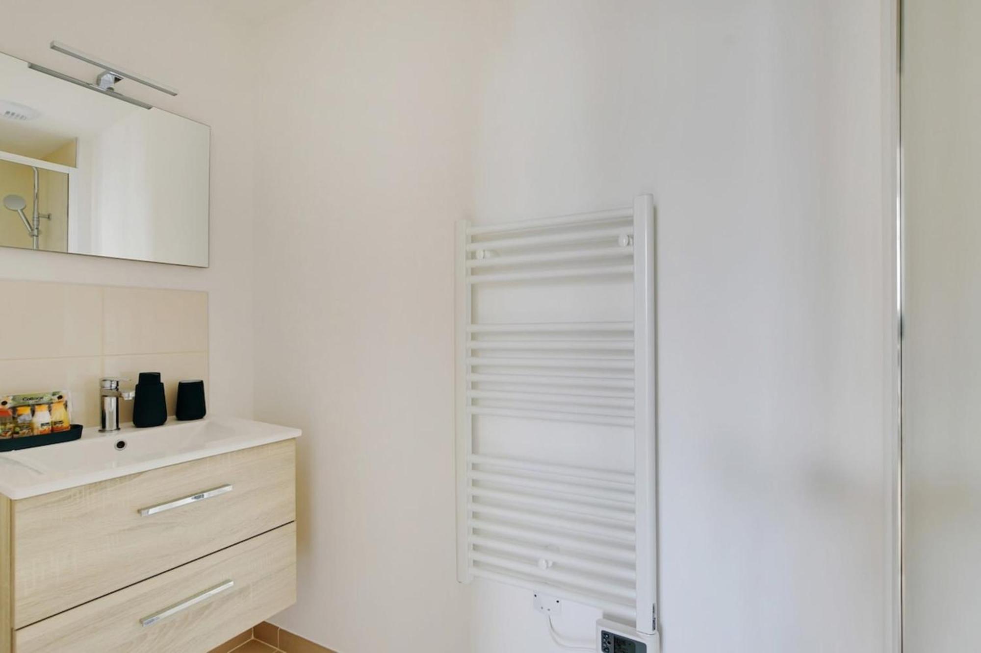 Flexliving - - Fessart *
